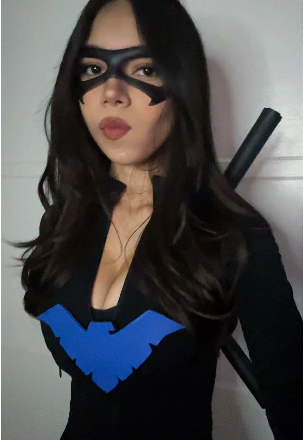 Girl wonderrrr #nightwingcosplay #femalenightwing #dcccomics #youngjustice #cosplayer  