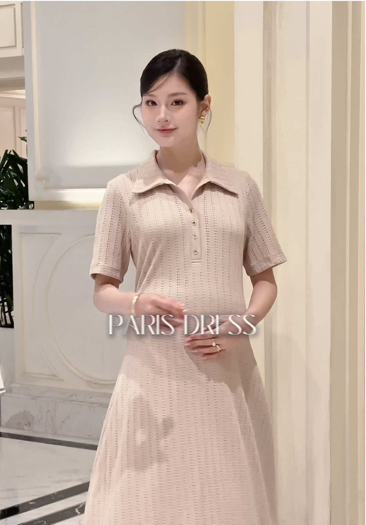 𝐒𝐖𝐀𝐍𝐄𝐄 𝐛𝐲 𝐋'𝐀𝐌𝐌𝐄 PARIS Dress ✨ Một thiết kế dành riêng cho những khoảnh khắc toả sáng. Từng đường nét tinh tế ôm trọn vẻ đẹp dịu dàng. Không cần cầu kỳ, sự tối giản và thanh lịch chính là điểm nhấn khiến bạn trở thành tâm điểm của ánh nhìn. #lammeghelamme #lamme #lammevietnam #swanee 