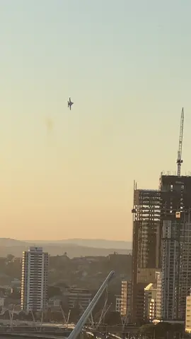 The fighter jets are always the best at Rive Fire #fighterjets #BrisbaneRiver #riverfire #f18 #ea18ggrowler 
