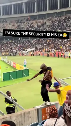 I'm sure the security is his ex😂 #mzansitiktok #zuluman #kaizerchiefs 