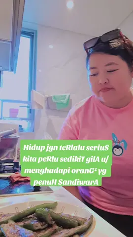 Permisiii,,MantaN BiduaN lewaT dulu 😄,,,maaiH kaku😆 #lewatberanda #bmihk🇭🇰🇮🇩 #hongkongindonesia🇭🇰🇮🇩 #lewatberandafyp #permisi 
