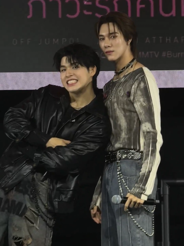 Nani padahal kamu bisa bgt pilih jadi p'off loh, tapi ini ah naniiiii pihak bawah 😂😭🫰🏻 #skywongravee #hirunkit_ #skynanifanday24xsingapore #skynani 
