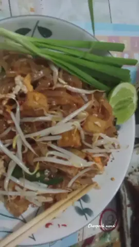 #CapCut #ถั่วงอก #ทําอาหาหารแบบง่ายๆ สารโซเดียมไฮโดรซัลไฟต์ เป็นสารฟอกสีที่มีฤทธิ์ฟอกขาวได้สูง นิยมใช้ในอุตสาหกรรมฟอกย้อมแห อวน แต่มีผู้ผลิตและผู้จำหน่ายสินค้าบางราย ประเภทถั่วงอก น้ำตาลปึก ขิงหั่นฝอย หน่อไม้ดอง กลับนำมาผสมในผลิตภัณฑ์ของตนเพื่อหวังผลในการจูงใจลูกค้าซึ่งอาจทำให้ผู้บริโภคได้รับอันตรายจากการบริโภคสินค้าดังกล่าวได้