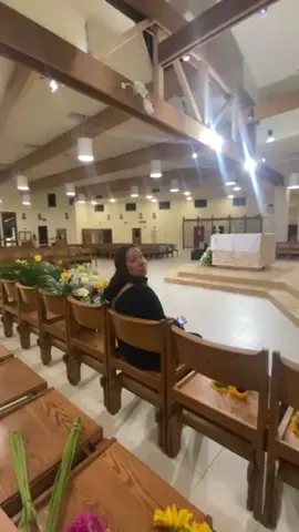 #Alistando #el #Altar #ala Preciosa Sangre de #Cristo 🙏🏻🙏🏻🙏🏻🙏🏻🙏🏻
