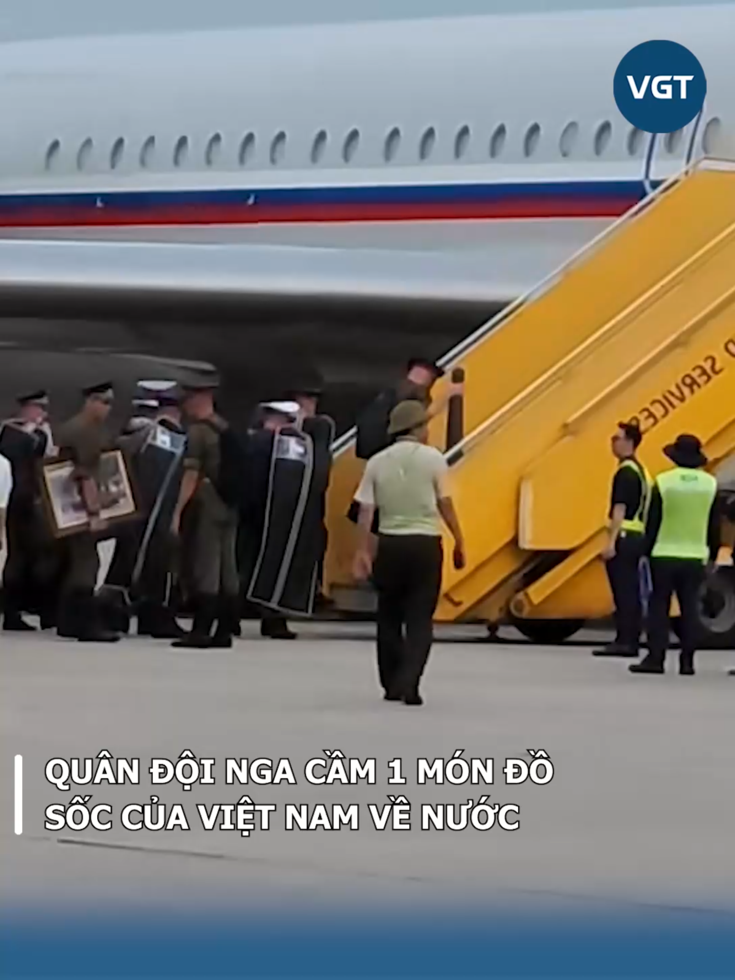 Quân đội Nga cầm 1 món đồ sốc của Việt Nam về nước#quannhan#dieubinh#a80#nga#tinnong#hottrend#tinnhanh#hotkols#vgttv