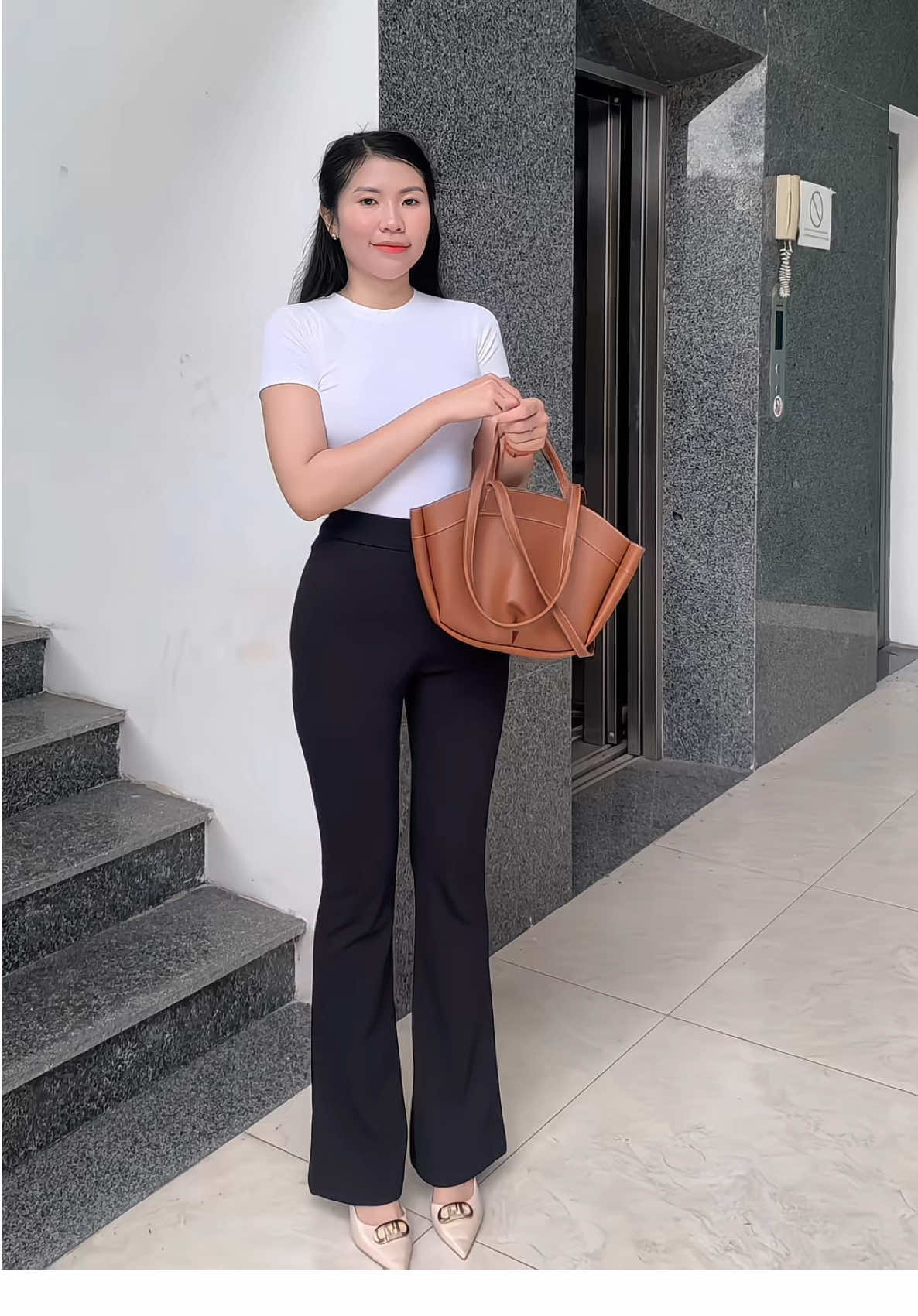 Mã Quần Tây Loe  dây kéo sau nhà em đây ạ 🥰 Lưng cao tôn dáng lắm nhé  