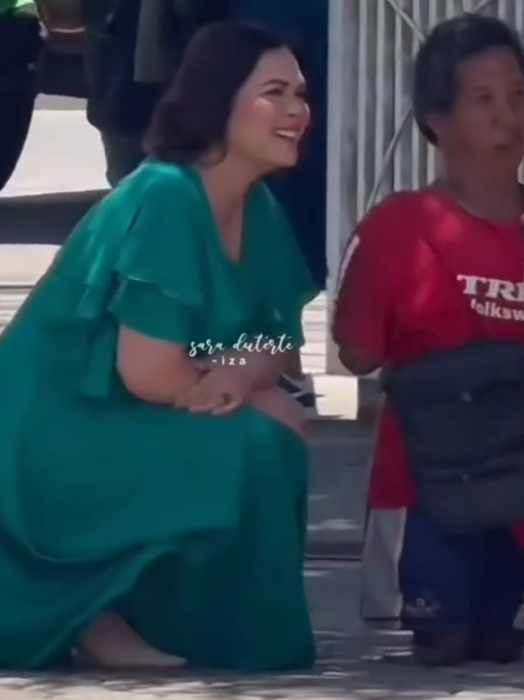 Sobrang humble ni VP, umupo siya kahit nakagown para kausapin ang PWD. #saraduterte 