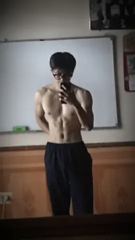 #CapCut #cuvaydi #viral Cái ảnh đằng sau………