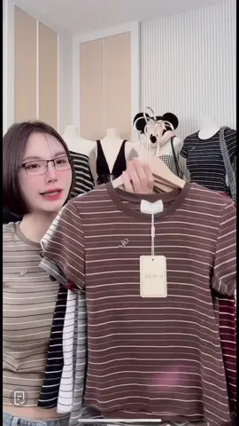 #Tigger Shirt เสื้อยืดลายทาง โลโก้ GR #เสื้อผ้าแฟชั่น #เสื้อผ้าผู้หญิง #เสื้อยืด 