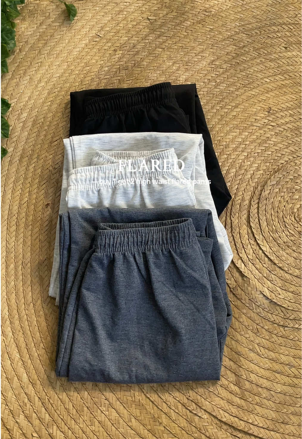 free shipping🎀#flaredpants #pants 