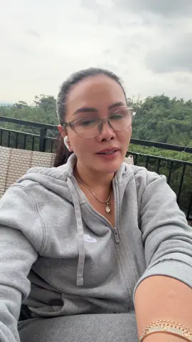 😎