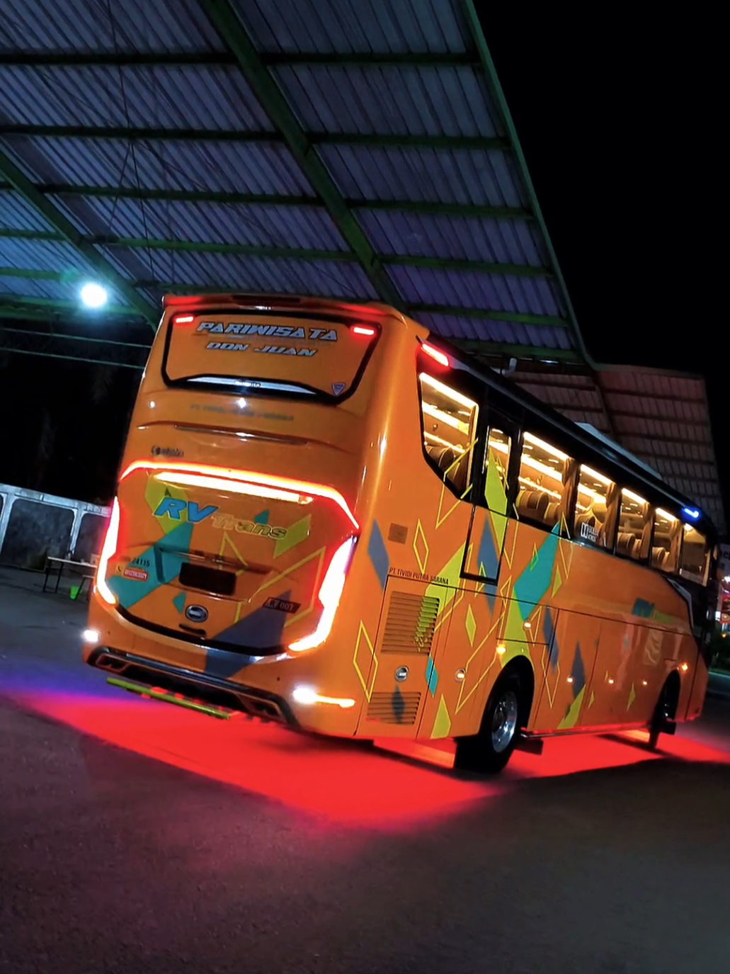 Don Juan 😎 Bus Pariwisata RVtrans @usroksinyo 