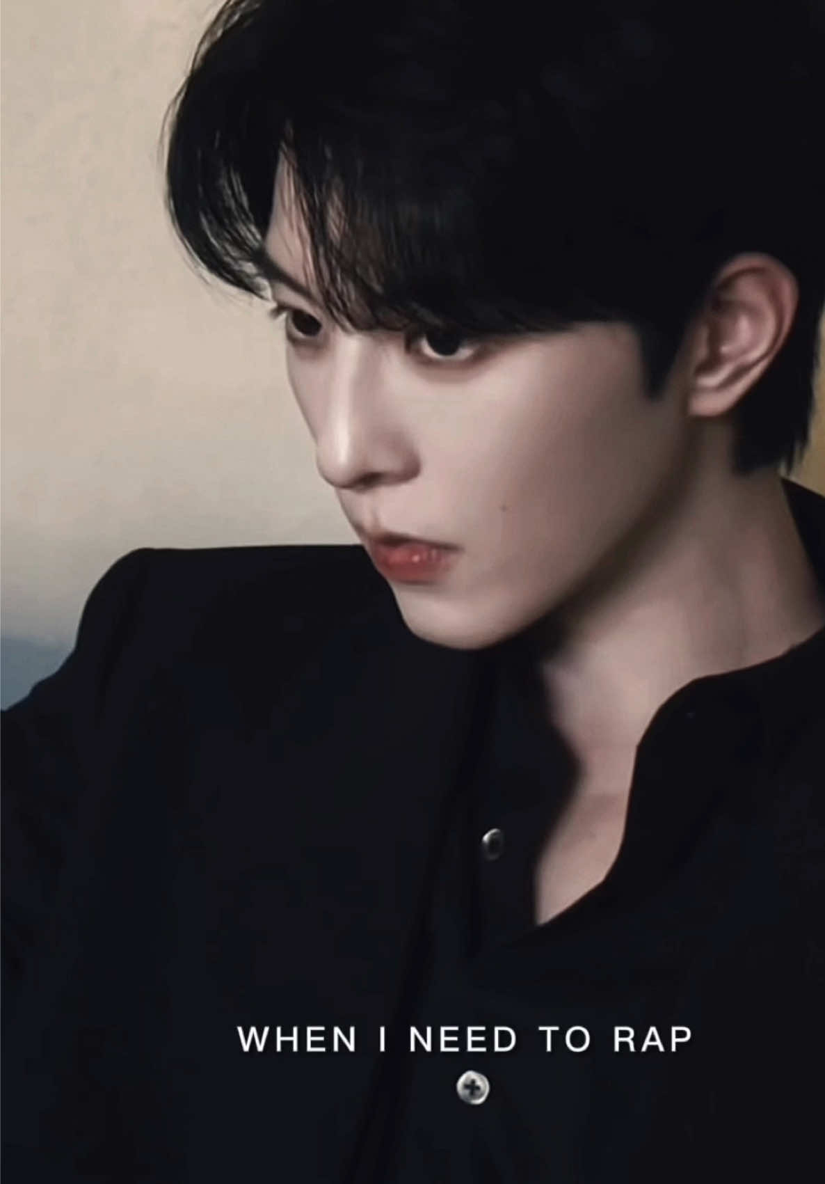 Neither black nor white can conceal the blazing allure of Kipuka Qiu’s pure desire🌹 黑與白都無法掩蓋邱鼎傑本身純欲的熾烈🌹@kipuka_qiu @eliot_huang  #ABODesire #DesireTheSeries #垂涎 #星邱 #星有千千杰    