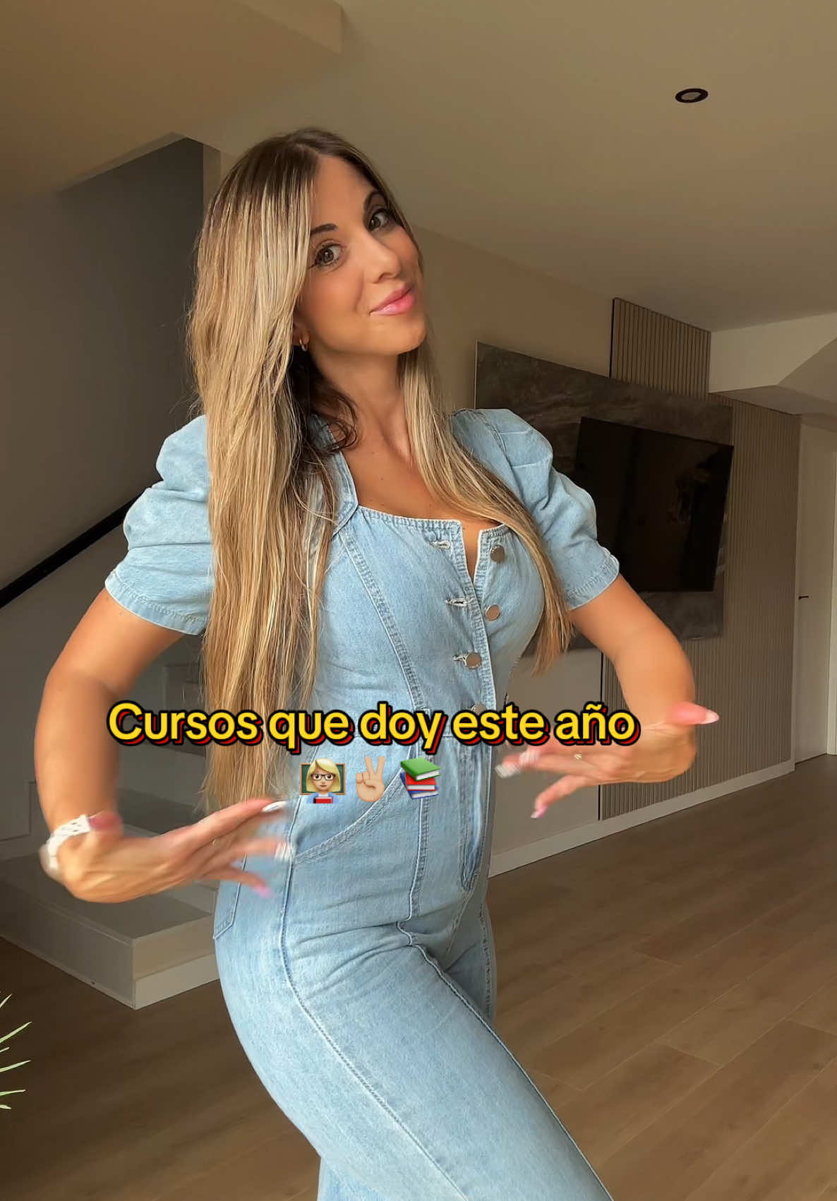 Muy contenta y no, va a ser un año duro para mí y no siempre podemos coger los cursos que teníamos en mente🙃✌🏼👩🏼‍🏫
