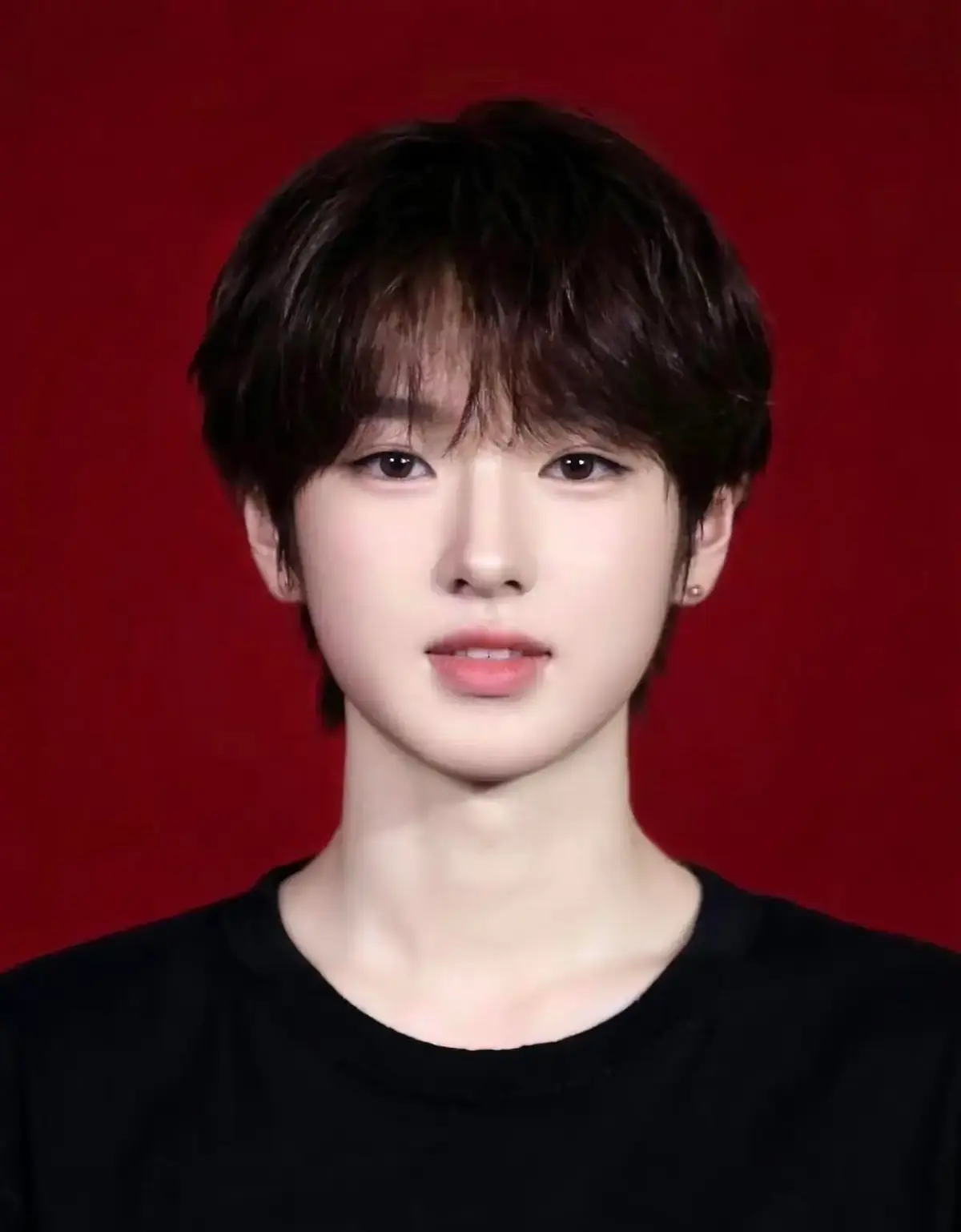 Engga usaha keras pun, auranya udah menang banyak. Ganteng banget adek?!?!?!? cr. 宗向钱 #sakuya 