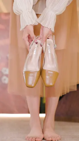 VDEN Women's Square Toe Slingback Mule Pumps 1.1INCH/2.7CM Low Block Heel Model 5066-14 Chic Minimalist Comfortable Office Heels Versatile Stylish Retro Design#TikTokShopFuntasticPayday #vdenshoes #vden #womenshoes #shoes #tiktokshop #heels #sandals 