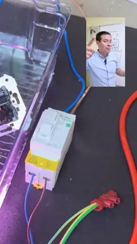 El diferencial #electromagnetismo #circuitoselectricos #corriente #electricidad #intensidad 