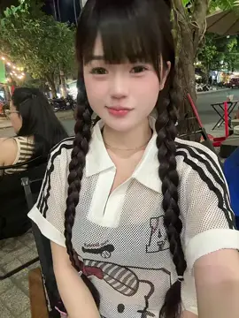 Theo dõi mình nha @Linh naa ❤️ 