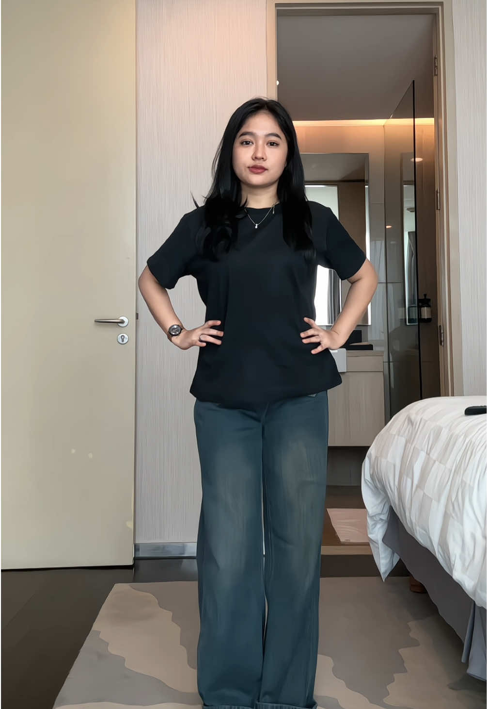 Kaos + jeans nyaman poll 😍 #fyp #kaos #jeans #outfitideas 