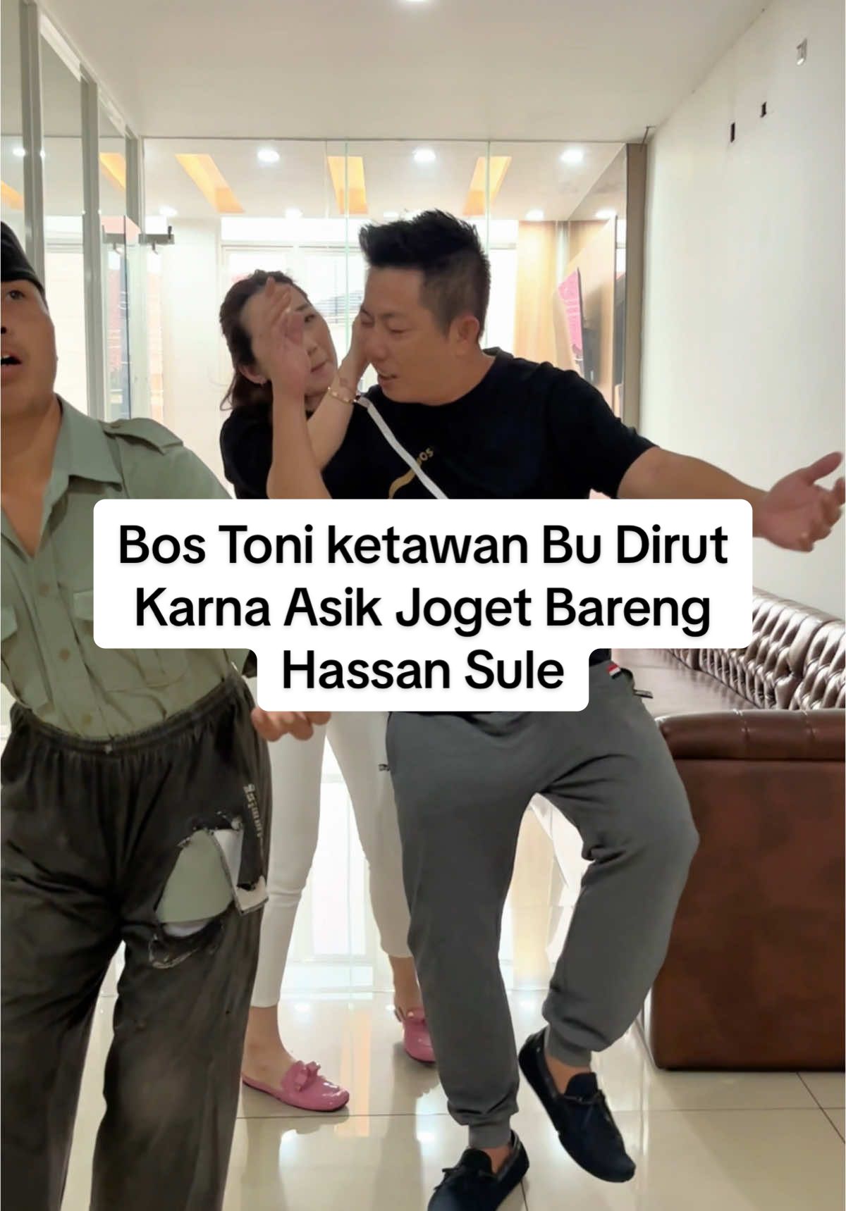 Bos Toni Ketularan Pak hassan 🙄