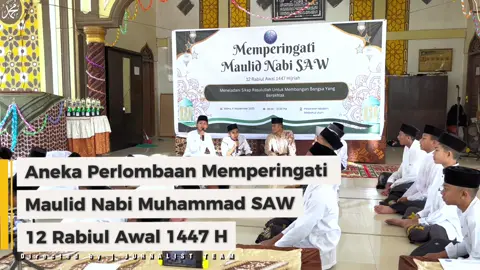 Pesantren Modern Misbahul Ulum memperingati Maulid Nabi Muhammad SAW 12 Rabiul Awal 1447 H dengan tema “Meneladani Sikap Rasulullah untuk Membangun Bangsa yang Berakhlak”. Acara yang digelar di Masjid Nurul Jannah pada Sabtu, 6 September 2025 ini diawali dengan tausiah Wakil Direktur Bidang Pengasuhan tentang pentingnya menjaga shalat sebagai tiang agama. Pada kesempatan tersebut juga dilakukan santunan kepada 35 santri yatim dan piatu sebagai bentuk kepedulian sosial sekaligus teladan dari ajaran Rasulullah SAW. Untuk memeriahkan peringatan Maulid Nabi, diadakan berbagai perlombaan Islami seperti Azan, Syarhil Qur’an, dan Fahmil Qur’an. Pada cabang Azan, juara 1 diraih Adlianda, juara 2 Rizki Mubarraq, juara 3 Ramadhan Mubarraq, serta harapan diraih Al-Fait, Rafa Azzayyan, dan Teuku Amrizal. Pada Syarhil Qur’an, juara 1 diraih Istiqamah Ulya, juara 2 Darussalam Ulya, juara 3 Darussalam Sufla, dan harapan 1 Baitul Hikmah. Sedangkan untuk Fahmil Qur’an, juara 1 diraih Istiqamah Ulya, juara 2 Darussalam Ulya, juara 3 Darussalam Sufla, dan harapan 1 Baitul Hikmah. Perlombaan ini menjadi ajang bagi santri untuk mengasah bakat, memperkuat ukhuwah, serta meningkatkan kecintaan terhadap Al-Qur’an dan syiar Islam. #maulidnabi #perlombaan #pmmu #aceh