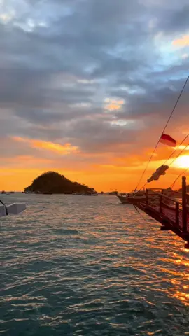 #riungstory🌅🏝 #labuanbajo📍ntt #ariputra📸🎭 