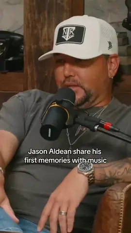 Jason Aldean shares his first experience with music. #foryou #interview #podcast #jasonaldean #show #fyp 
