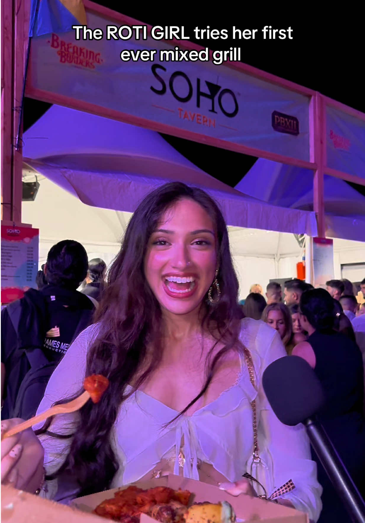 Roti girl approves 🥵 @Nuv #breakingborders #MixyInMalta #sohotavern 