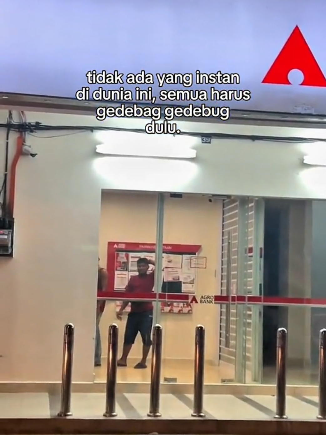 Kalo ga gedebag gedebug ya jungkir balik ? #pejuangringgit #pejuangdevisa???? #anakrantaumalaysia #xyzbca 