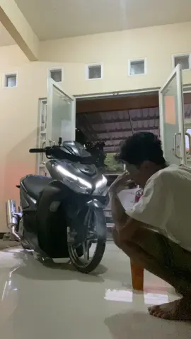 Terkadang motor kita udh ngasi tau kalo jangan maksa 🗿 #poryoupage #aerox155 #fyp #ogahjinjit 