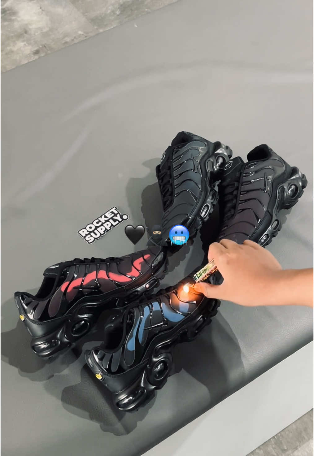 PESONA SEPATU BUNGLON🥶🖤 #fyp #rocketsupplys #outfitinspo #kalcer 