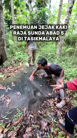 Penemuan jejak kaki Raja Sunda #tasikmalaya #tasik #prasasti #situs 