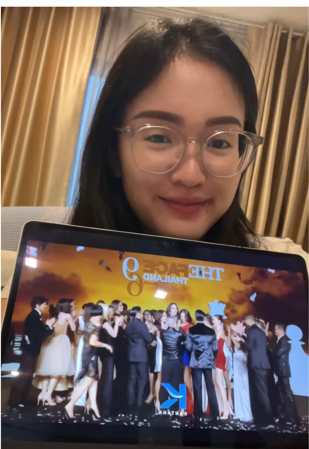 เอ้อ มาๆ แม่ยกบีบี บียังคามาก (มาดูตัวเองในคลิปแล้วโคตรตลกเลย)
