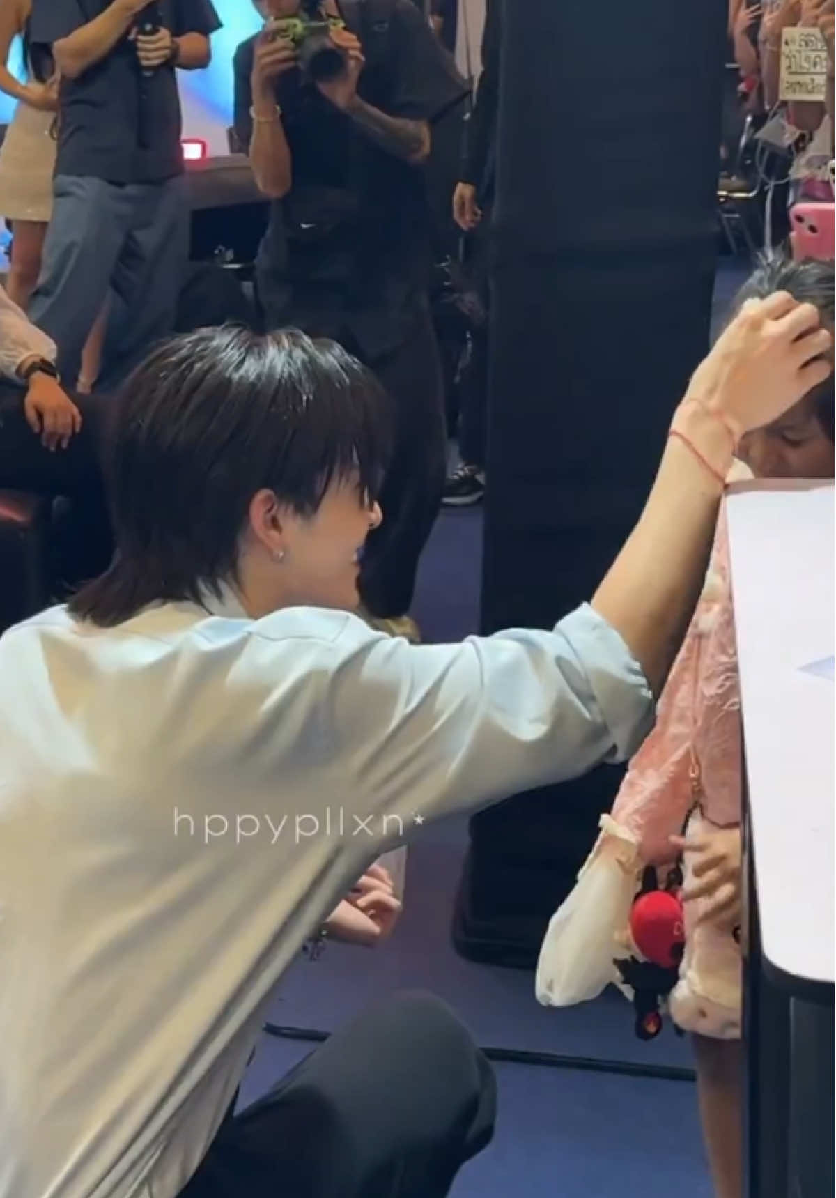 baby with baby 🥺🤏 #santapongsapak #santapp 