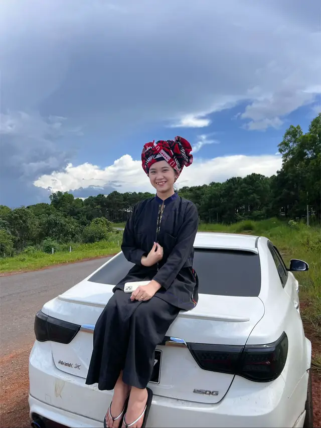 @pheik33 #ခွဲဗာခါခါတွမ်idol😞🖤 #paohsong #fybシ 