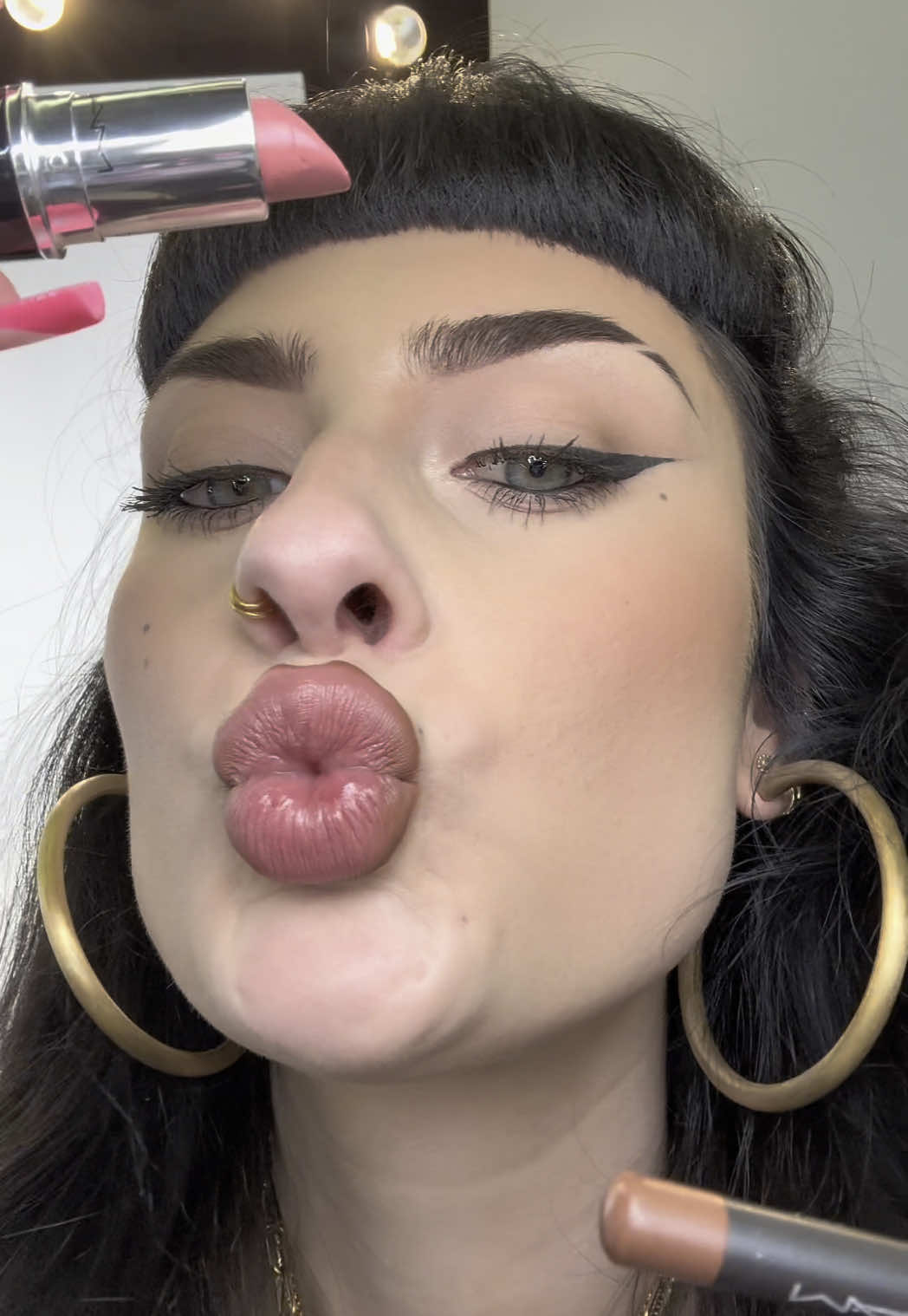 My mental state 🤪  -Stripdown lipliner -cork lipliner -sellout lipstick #lipcombo #machack #macstripdown #creatorsearchinsights #maccorklipliner #macsellout #lipcombo #lipcombination #maclipliner #maclipstick #maccosmetics #glossylips #mattelips #virallipstick #makeupchallenge #babybangs #microbangs #fyp #alternativemakeup #altmakeup #altmakeupinspo #fypppppppppppppp #browslit #foryou  #voorjou #viral #alternativemakeupinspo #foryoupage #foryoupage❤️#voorjoupagina  #virallipstick #virallipliner  #trending #virallipgloss  #vjp   #trendy #makeuptutorial #makeuphacks #trendinglipproduct #makeupartist #macmakeupartist #maccreator #emeacreator 