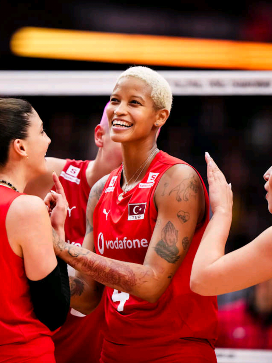 3.sette 24-21 geriden geldik ve kazanmayı bildik 💪💪💪💪
