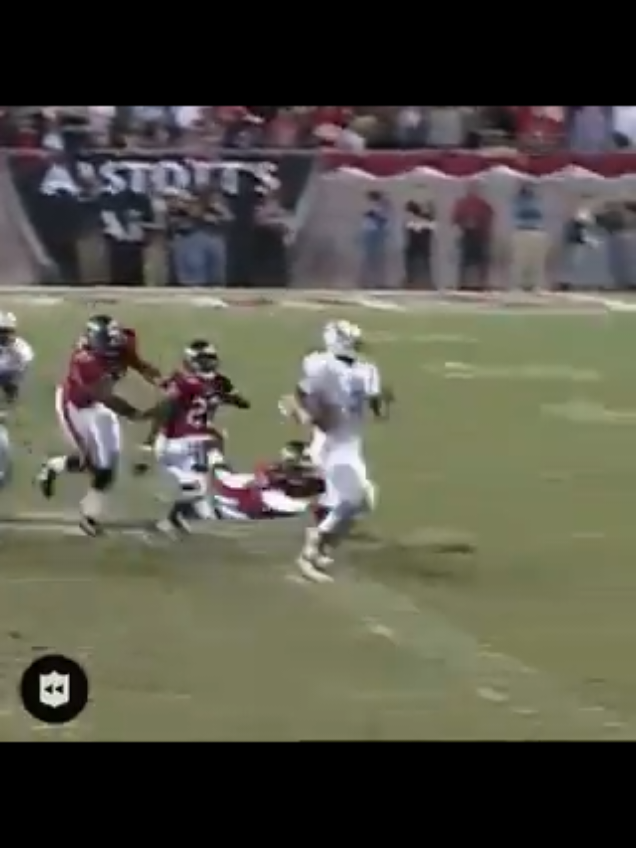 When When Steve McNair went 71 yards to seal a win over the Bucs 🔥 #football #viral #viralvideo #trending #xyzbca 
