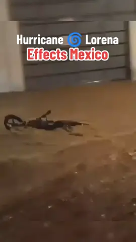 Devastating floods are sweeping across Mexico as Tropical Storm Lorena unleashes heavy rain and chaos from Guadalajara to Mexico City 🌊⚠️ Hashtags: #MexicoFloods #StormLorena  #hurricanelorena  #ExtremeWeather   #hurricaneupdate 