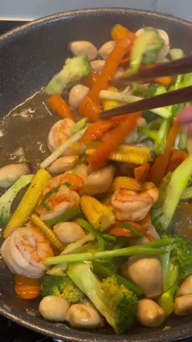Ăn tối chưa nào #xuhuong #anngonnaugon #mucxao #monngonmoingay #tomxaothapcam 