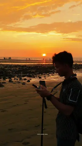 Nikmat terbesar saat ini adalah masih di beri kesempatan menghirup udara dan melihat keindahanmu yaa rabb...💫💫 #creatorsearchinsights #cinematic #dji #djimini4pro #sunset 