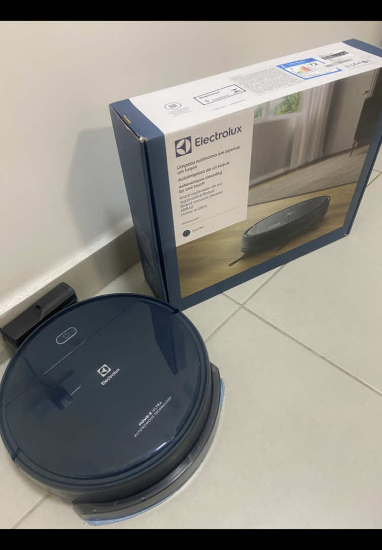 Meu novo funcionário 🥰🤖 #roboaspirador #electrolux #enxoval #roboelectrolux #casanova
