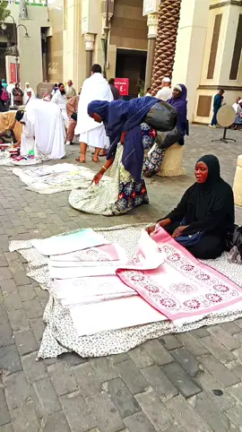 Ibrahim Khalil Road 🛣️ Makkah | Stall on Road near Masjid Al Haram 🕋 #Makkah #shorts #viral #reels 