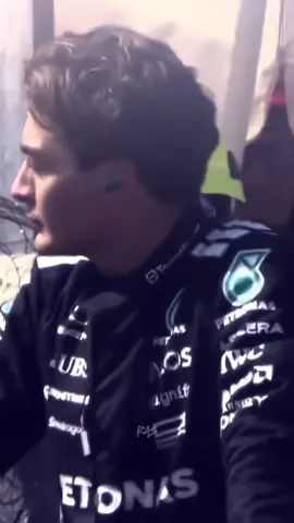 dnf aja masih tebar pesona🫰🏻 #georgerussell #georgerussell63 #georgerusselledit #GR63 #mercedes #mercedesamg #mercedesf1 #F1 #f1tiktok #f1edit #formula1 #fyp 