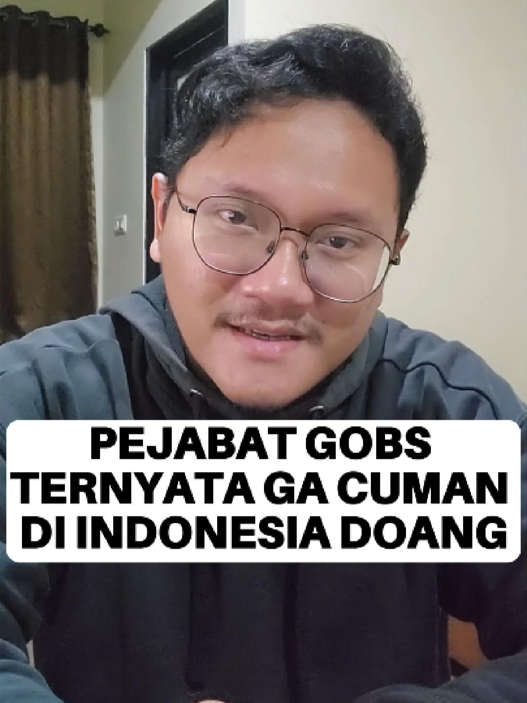 Senator US dari Partai Republik, John Kennedy menyebutkan bahwa makan udang yang di impor dari Indonesia bisa membuat manusia berubah jadi alien. GOKIL, wkwkwkwkw, LOL.