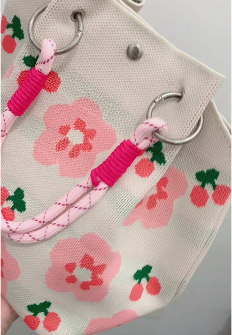 Totebags cantik #tas #tasrajut #totebag #totebags #totebagaesthetic #fyppppppppppppppppppppppp 