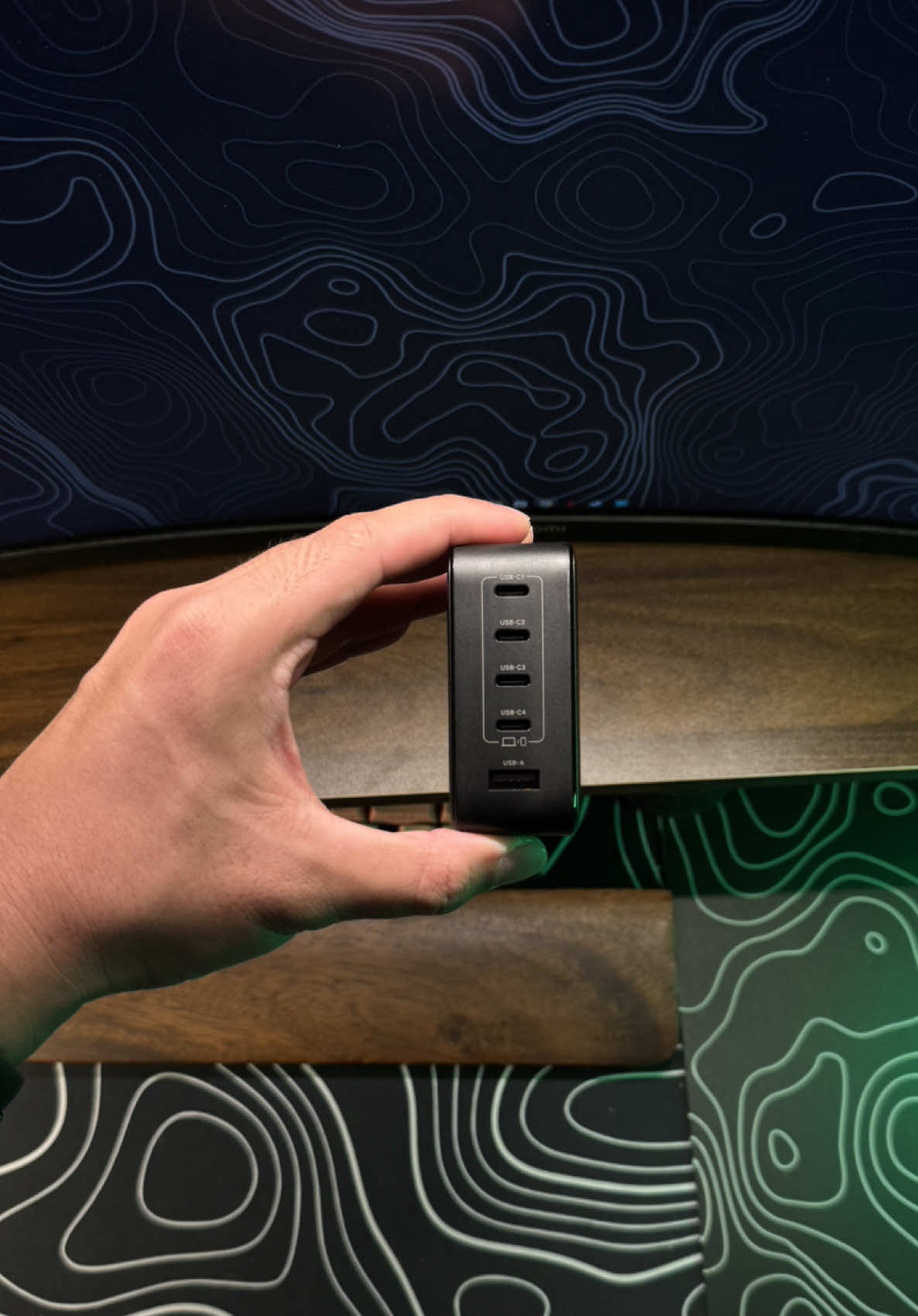 100W GaNInfinity Fast charger from Ugreen! with 5ports and thermal guard protection #100wcharger #fastcharger #ugreenfastcharging #gantechnology #gancharger 