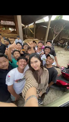 grusel”kabeh bung😔@Bunga Permata 