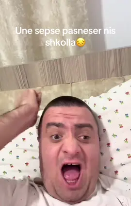 Oo enkelii te mek pz😭#foryou #fyp #relatable #enkelbertalushiii #shkolla 