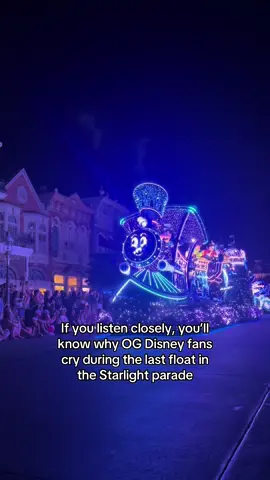 Do you hear the familiar jingle? Drop it in the comments if you know! #disneystarlight #starlightparade #disneystarlightparade #disneyparade #disneyparades #magickingdom #magickingdompark #wdw #disney #waltdisneyworld #disneyparks 